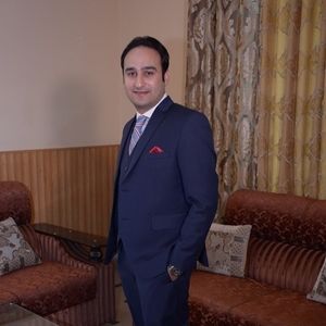 Meet your Posher, Ali